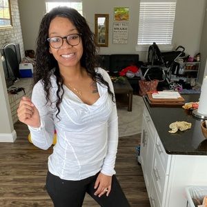 Meet your Posher, Rayna